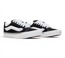 Vans Knu Skool “Black & White”