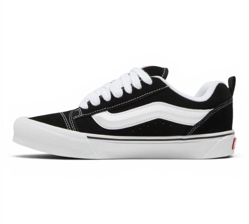 Vans Knu Skool “Black & White”