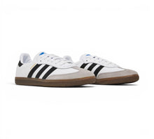 samba white and black