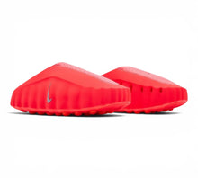 Nike Mind Solar Red