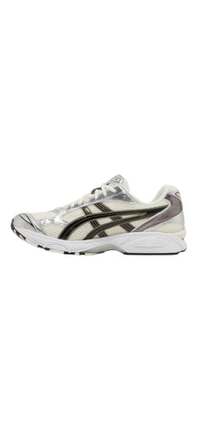 Aesics gel kayano14 ‘silver cream’